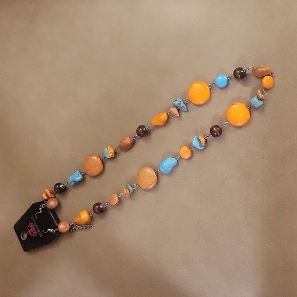 Paparazzi Two-Piece Faux Stone Necklace And Earring Set - Picture 5 of 6